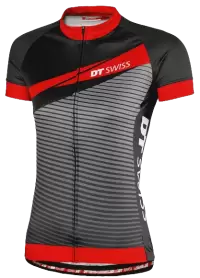 ملابس و احذية رياضية فى سنغافورة